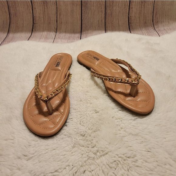 Fashion Nova Shoes Nwotfashion Nova Nude Sandals With Gold Chain